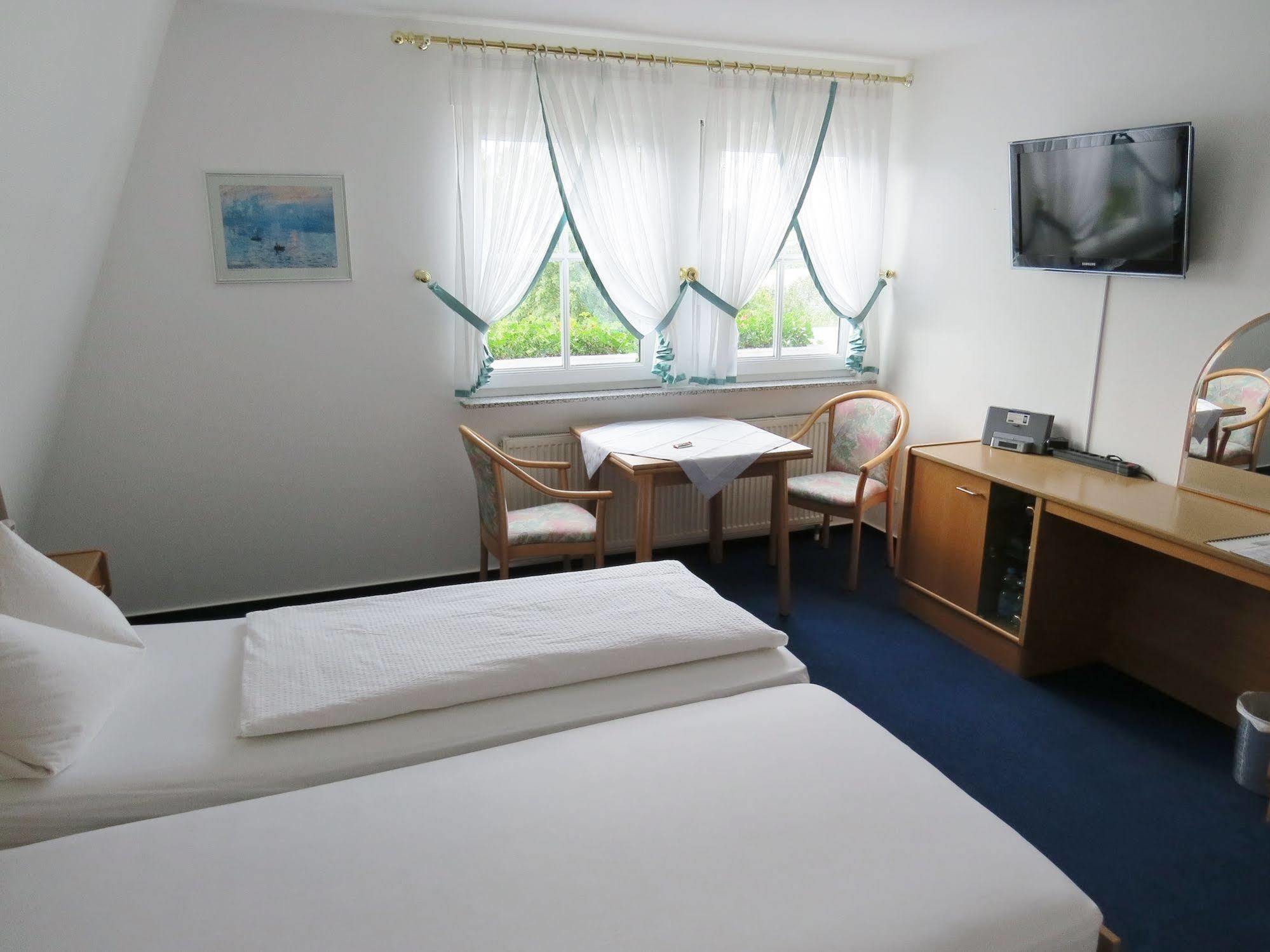 Hotel Retterath Am Nuerburgring Wiesemscheid ภายนอก รูปภาพ