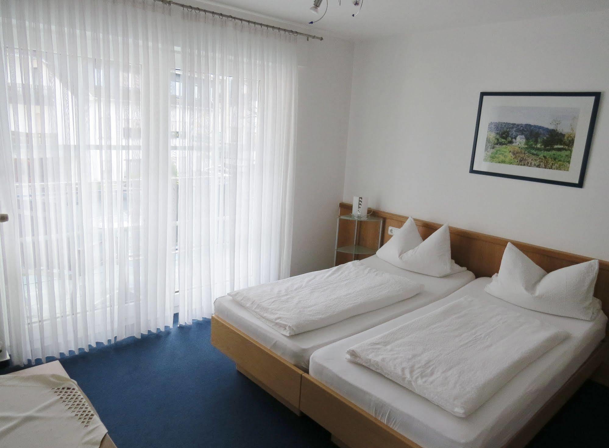 Hotel Retterath Am Nuerburgring Wiesemscheid ภายนอก รูปภาพ